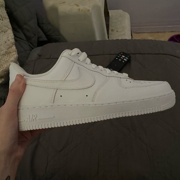 NIKE Air Force NWOB 9.5 womens - Picture 1 of 3